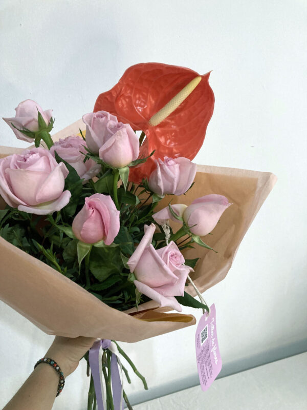 Le classic con Anturio - Bouquet de Rosas